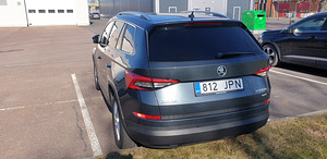 Auto. (3 foto / 5)