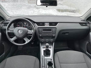 Skoda Octavia 1.2 77кВ (10 foto / 15)