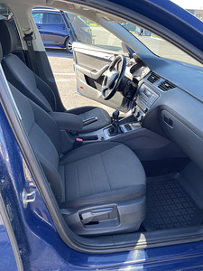 Skoda Octavia 1.2 77kW (10 foto / 14)