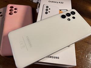 Samsung Galaxy A32 128GB (1 foto / 3)