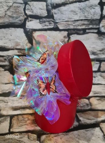 Коробочка с искусственными бабочками Высота 25см Цвет красны (фото #2)