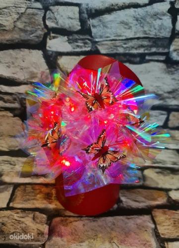Коробочка с искусственными бабочками Высота 25см Цвет красны (фото #3)