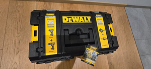 Набор инструментов Dewalt DCK266P2 (1 фото из 6)