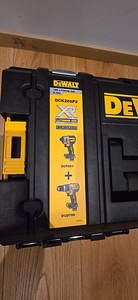 Набор инструментов Dewalt DCK266P2 (5 фото из 6)