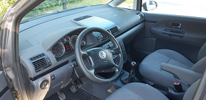 Volkswagen Sharan 1,9 TDI 85kw 2009 (6 foto / 9)
