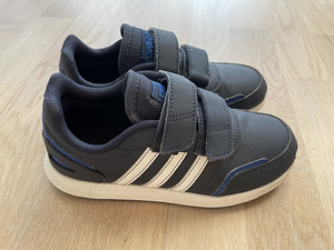 Adidas tossud 31 (1 foto / 3)