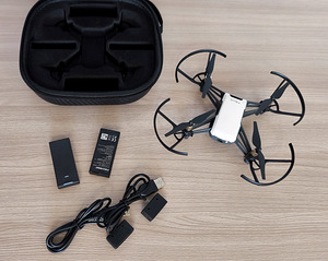 DJI Tello droon kaameraga (3 foto / 3)