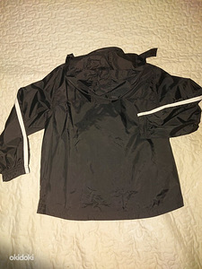 Nike tuulejope s.128-140 (2 foto / 6)