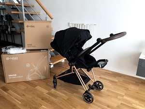 Коляска cybex Mios Black/Rose Gold (1 фото из 7)