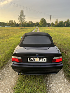 BMW 325i (8 фото из 11)