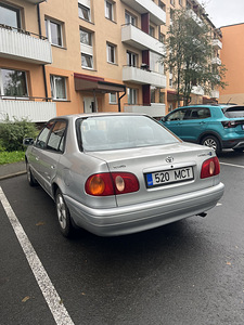 Toyota Corolla (4 foto / 5)