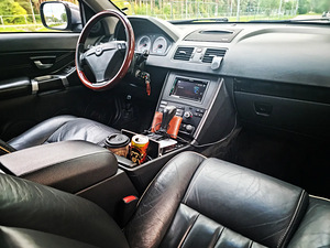 Volvo xc 90 facelift executive (2 foto / 3)