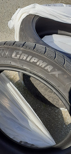 Rehvid Gripmax winter 275/40 R20 (3 foto / 3)