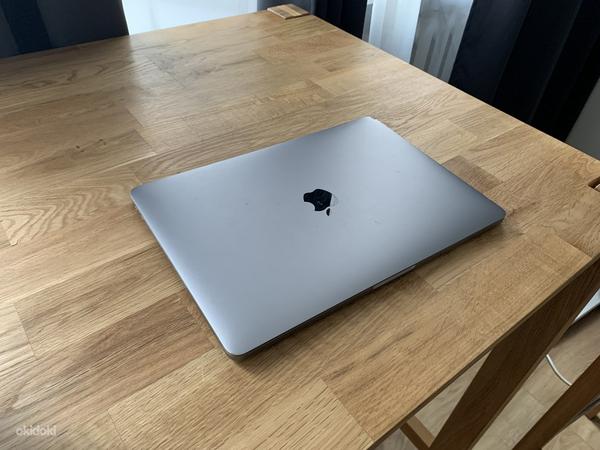 MacBook Pro (13 дюймов, 2017 г., два порта Thunderbolt 3) (фото #9)