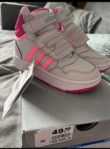 Uued Adidas vabaajajalatsid 26 (1 foto / 3)