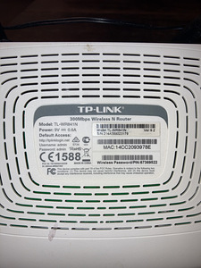 TP-LINK TL-WR841N 300Mbps wireless N router (1 foto / 2)