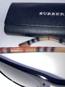 Päikeseprillid meestele BURBERRY (3 foto / 3)