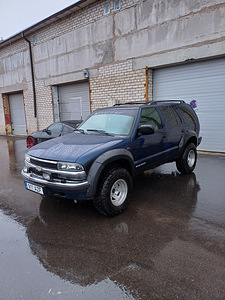 Chevrolet Blazer (2 фото из 8)