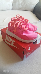 Uus, Nike tossud, suurus 28.5 (1 foto / 3)