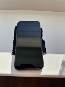 iPhone 11 64 ГБ (2 фото из 5)