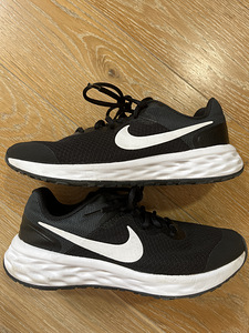 Laste Nike tossud suurus 38 (2 foto / 4)