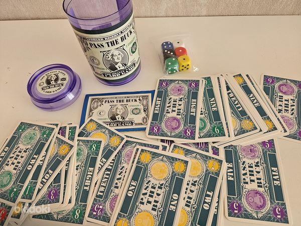 Карточная игра Pass the Buck
