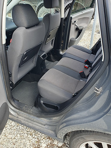SEAT Altea XL 1.9 77kw 2010 (12 фото из 14)