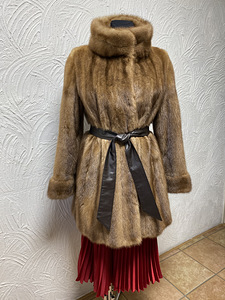 Naaritsa kasukas 36-38 S/M (7 foto / 10)