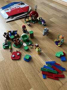 Lego Super Mario (1 фото из 8)