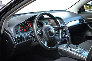 Audi A6 2.0 tdi 2007 (7 foto / 9)