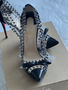 Christian Louboutin (3 foto / 10)
