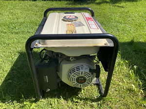 Bensiinigeneraator 2,5 kw Energolukss (4 foto / 5)