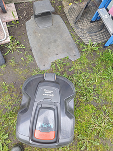 Husqvarna Automower 310 robotic lawn mower (3 foto / 5)