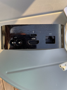 Apple TV gen4 32gb A1625 (3 foto / 4)