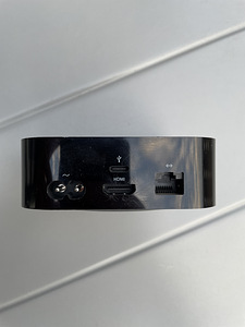 Apple TV gen4 32gb A1625 (3 foto / 4)