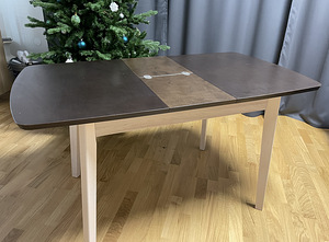 Söögilaud 145/110 x 75 (1 foto / 7)