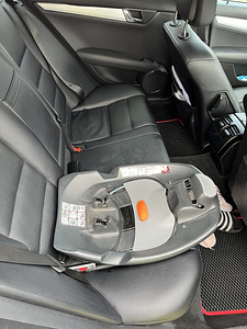 Mercedes-benz c220 2.1 125kw (8 foto / 9)