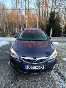 Opel astra j (1 foto / 11)