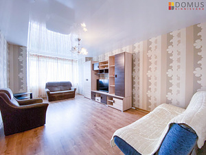 Kangelaste prospekt 42, Pähklimäe, Narva, Ida-Virumaa (2 foto / 10)