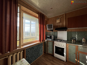 Kangelaste prospekt 10b, Pähklimäe, Narva, Ida-Virumaa (4 foto / 10)