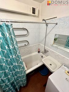 Kangelaste prospekt 10b, Pähklimäe, Narva, Ida-Virumaa (7 foto / 10)