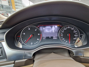 Audi A7 (13 foto / 13)