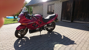 Suzuki GSX 750F (3 foto / 9)
