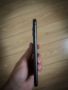 iPhone 11 128 GB, Black (3 foto / 4)