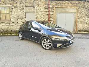 Honda Civic (1 фото из 12)
