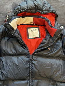 Куртка зимняя (3 фото из 4)