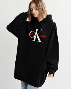 Calvin Klein Jeansi pusa (2 foto / 4)