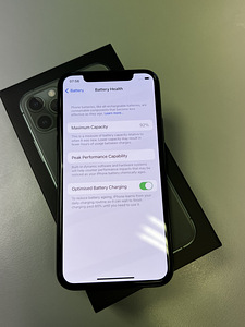 iPhone 11 Pro 256GB Midnight Green/Roheline (6 foto / 6)