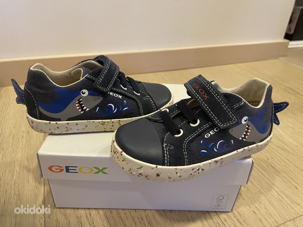Продаются детские кроссовки Geox, размер 25 (фото #1)