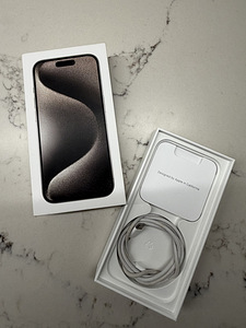 iPhone 15 pro 256 GB Natural Titanium (6 foto / 7)
